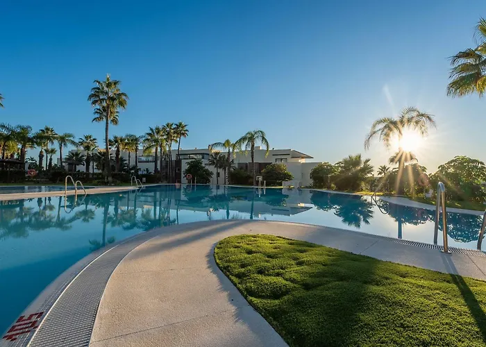 Luxury Escape - Flamingos Golf Retreat *