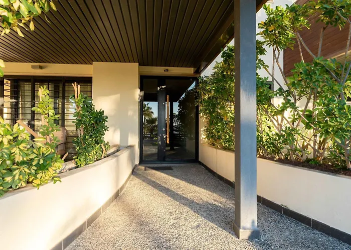 Luxury Escape - Flamingos Golf Retreat