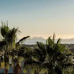 Apartment Luxury Escape - Flamingos Golf Retreat *